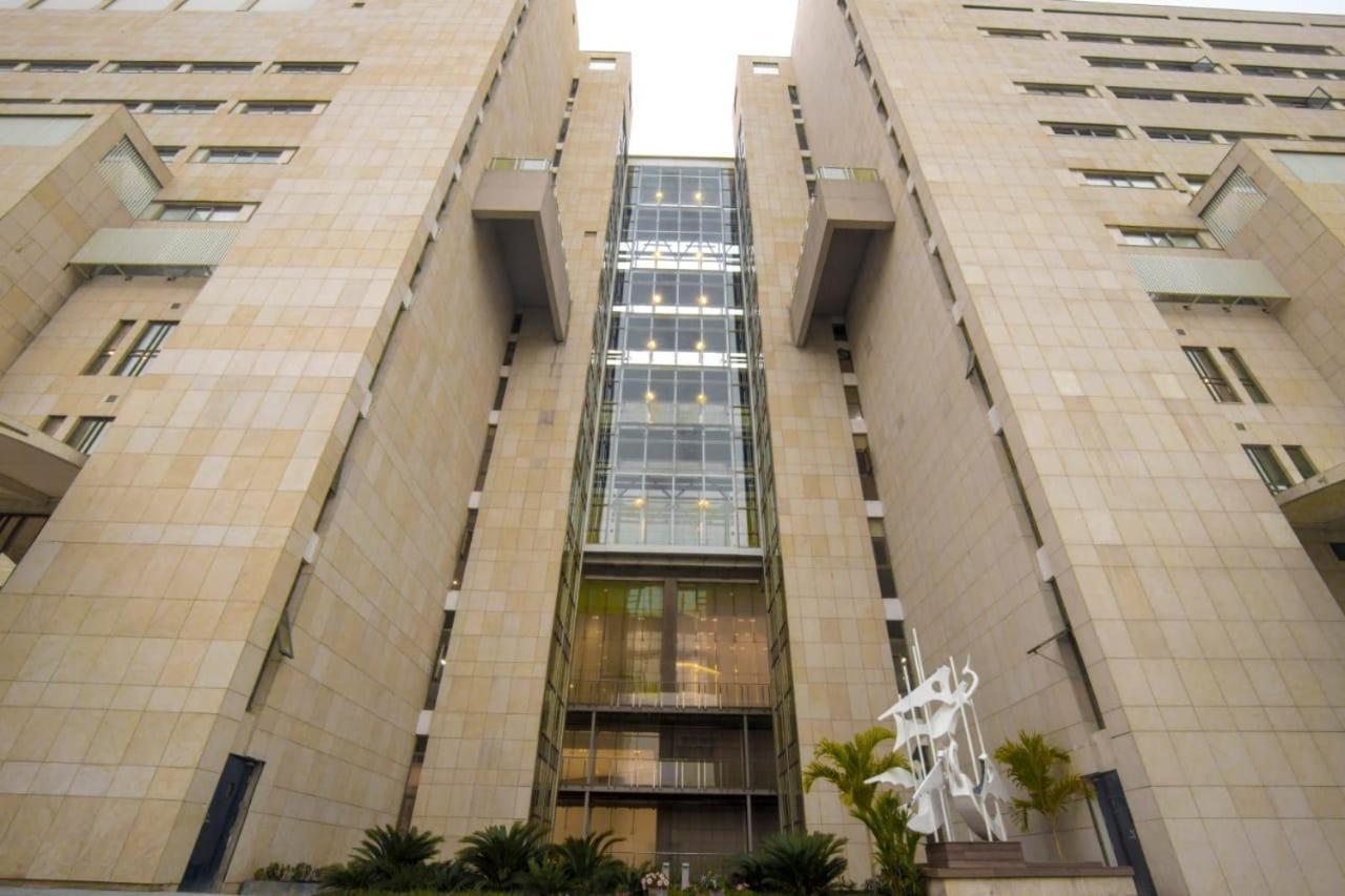 Hotel Zone By The Park Calcutta Extérieur photo
